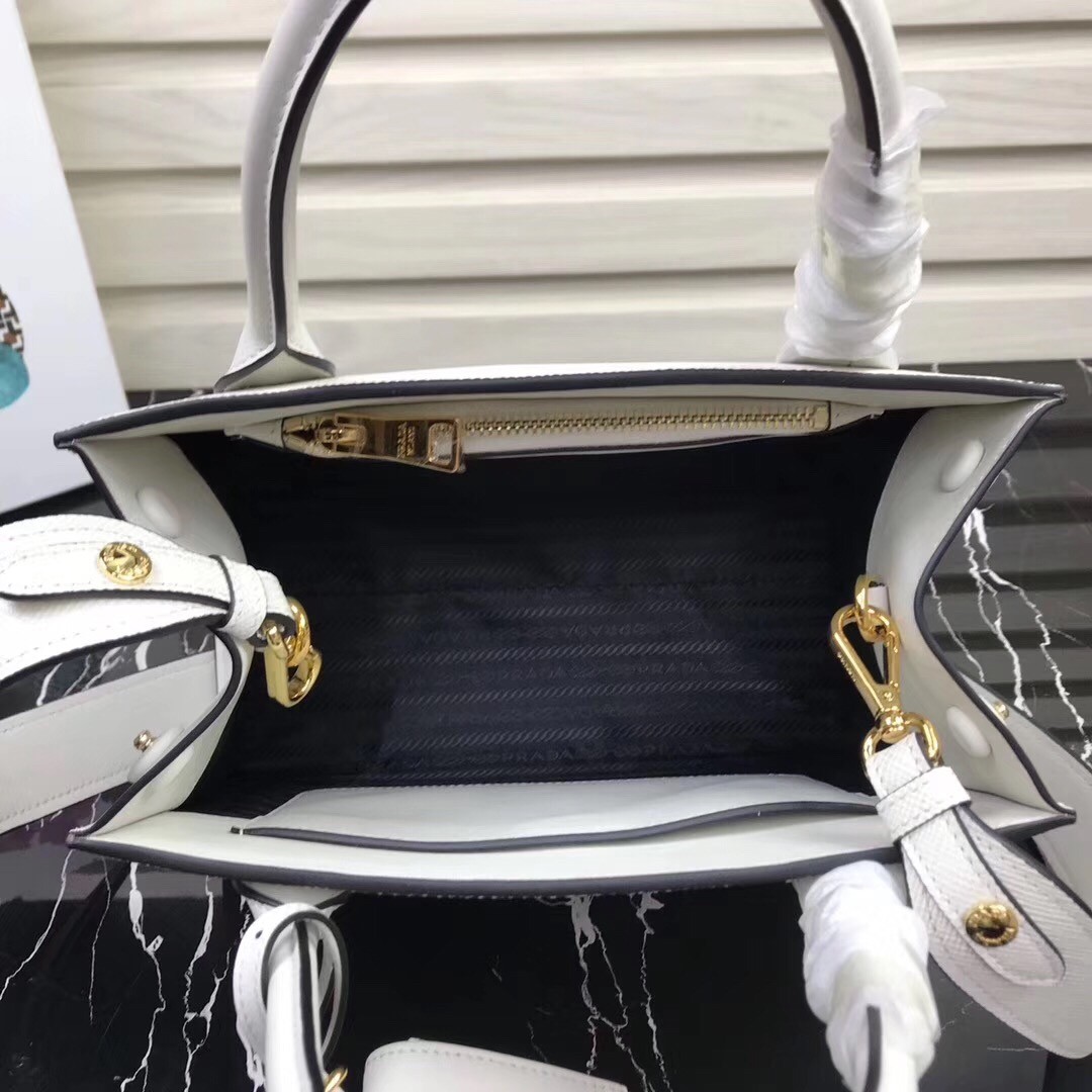 Pra*a monochrome bag in white saffiano leather