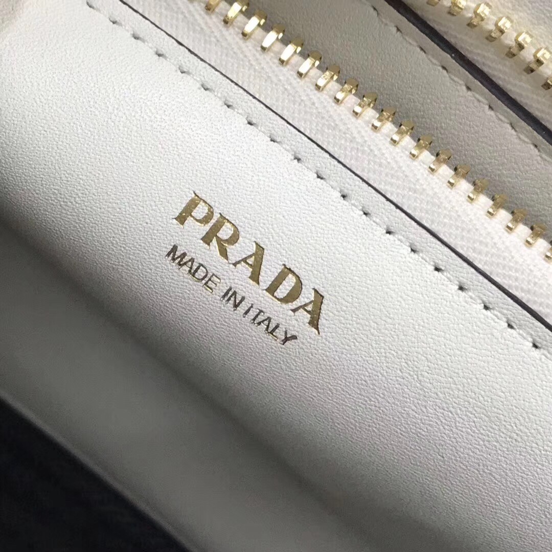 Pra*a monochrome bag in white saffiano leather