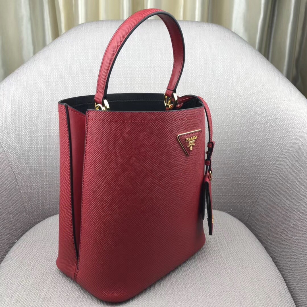 pra*a red saffiano N0*H south double medium bag