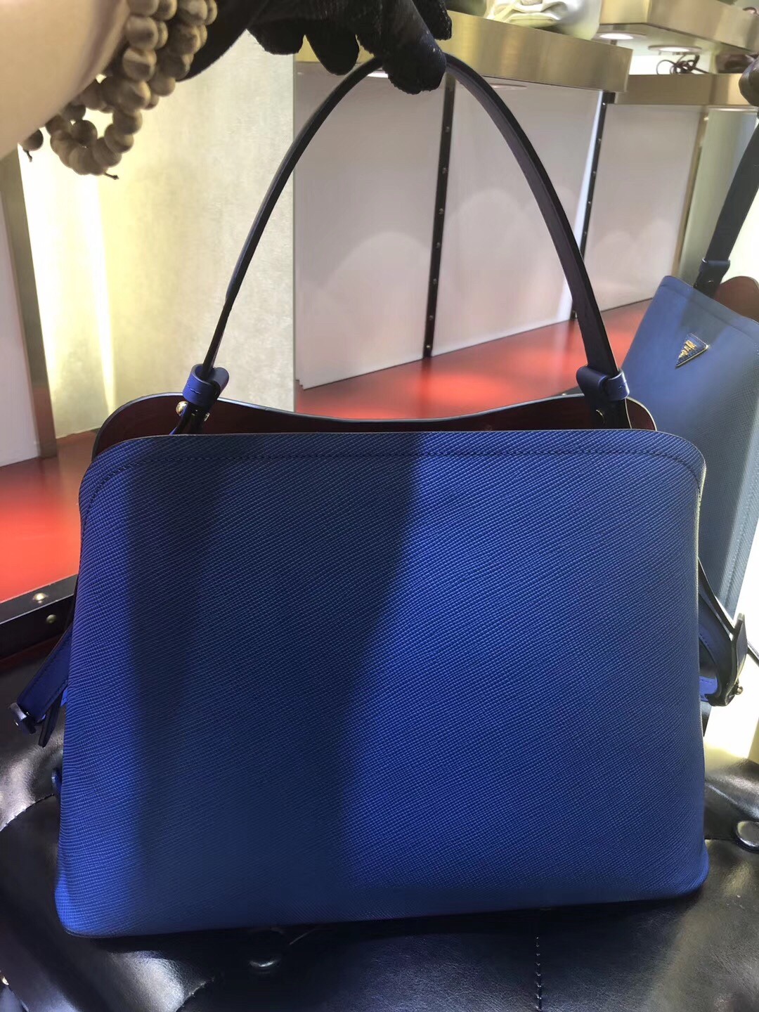 Pra*a matinee tote bag in blue saffiano leather