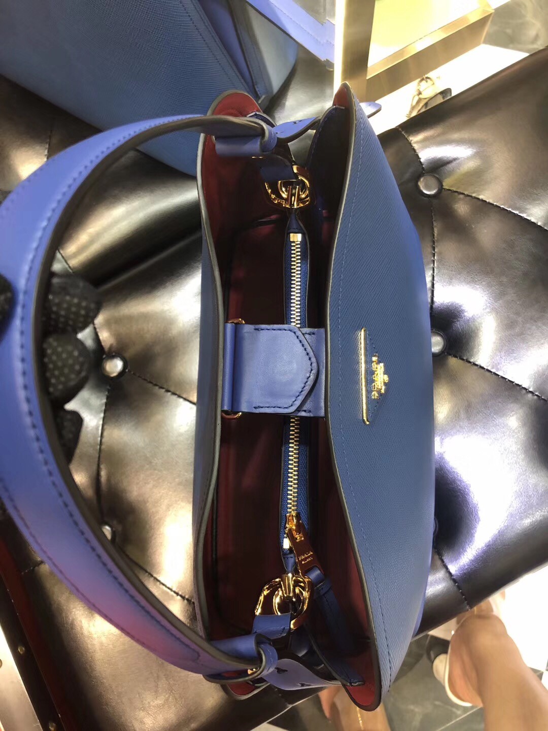 Pra*a matinee tote bag in blue saffiano leather