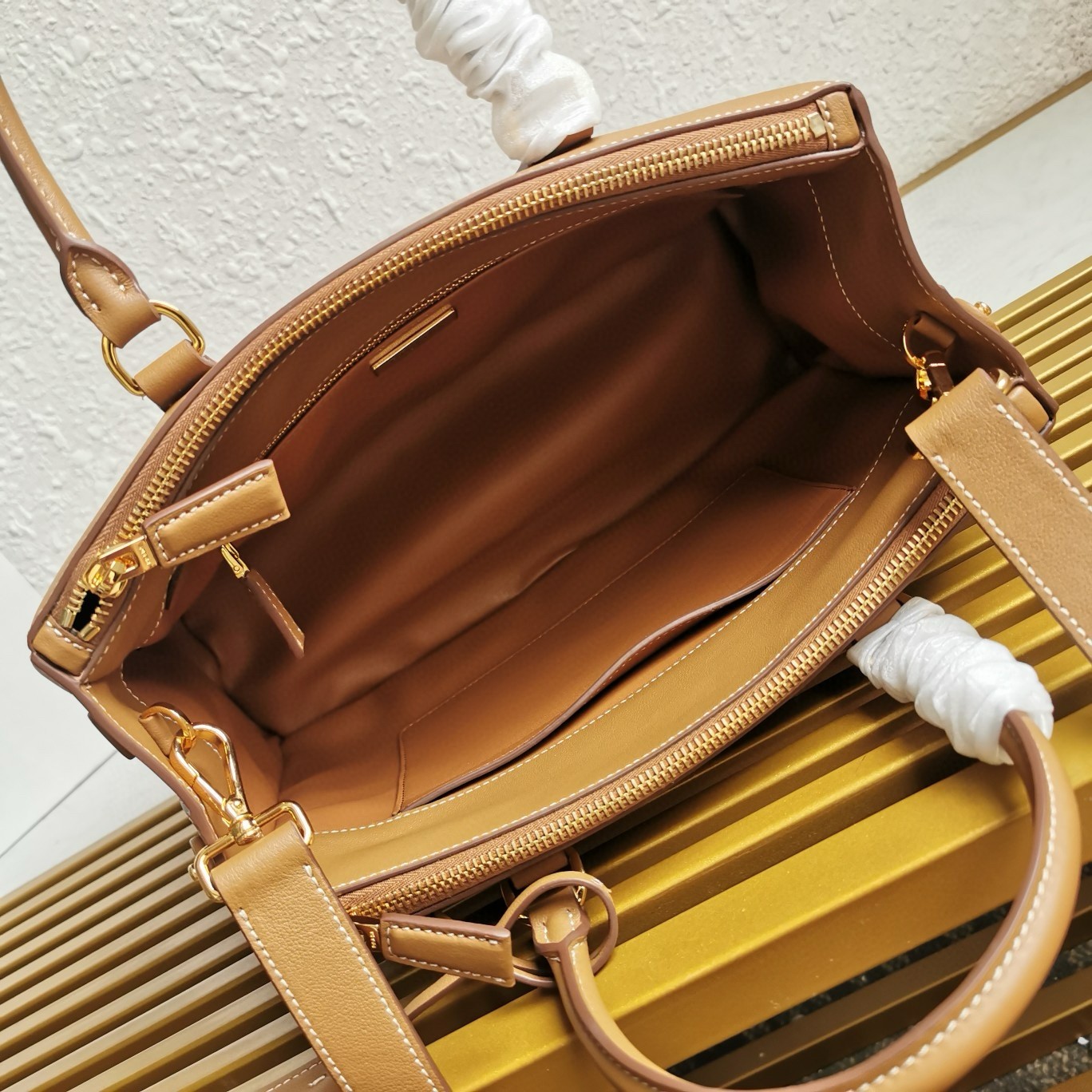 Pra*a galleria large tote bag in brown calfskin