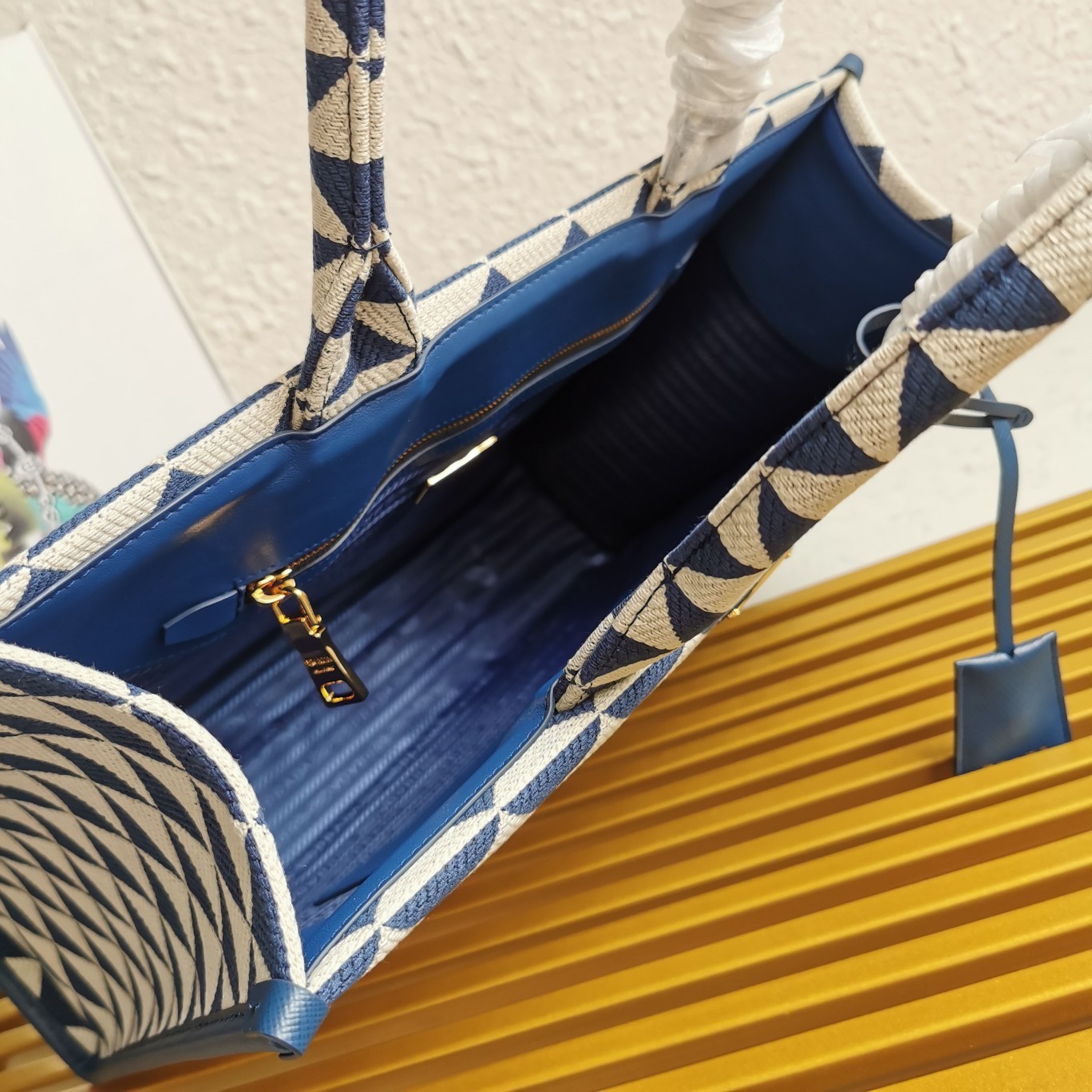 Pra*a symbole large bag in white/blue jjacquard fabric