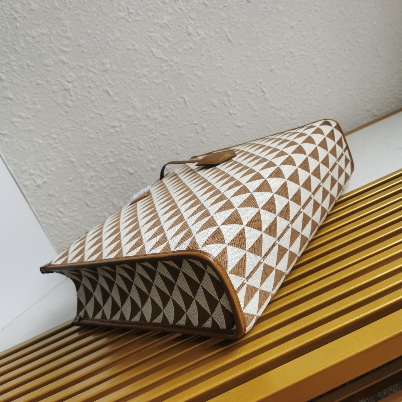 Pra*a symbole large bag in white/brown jjacquard fabric