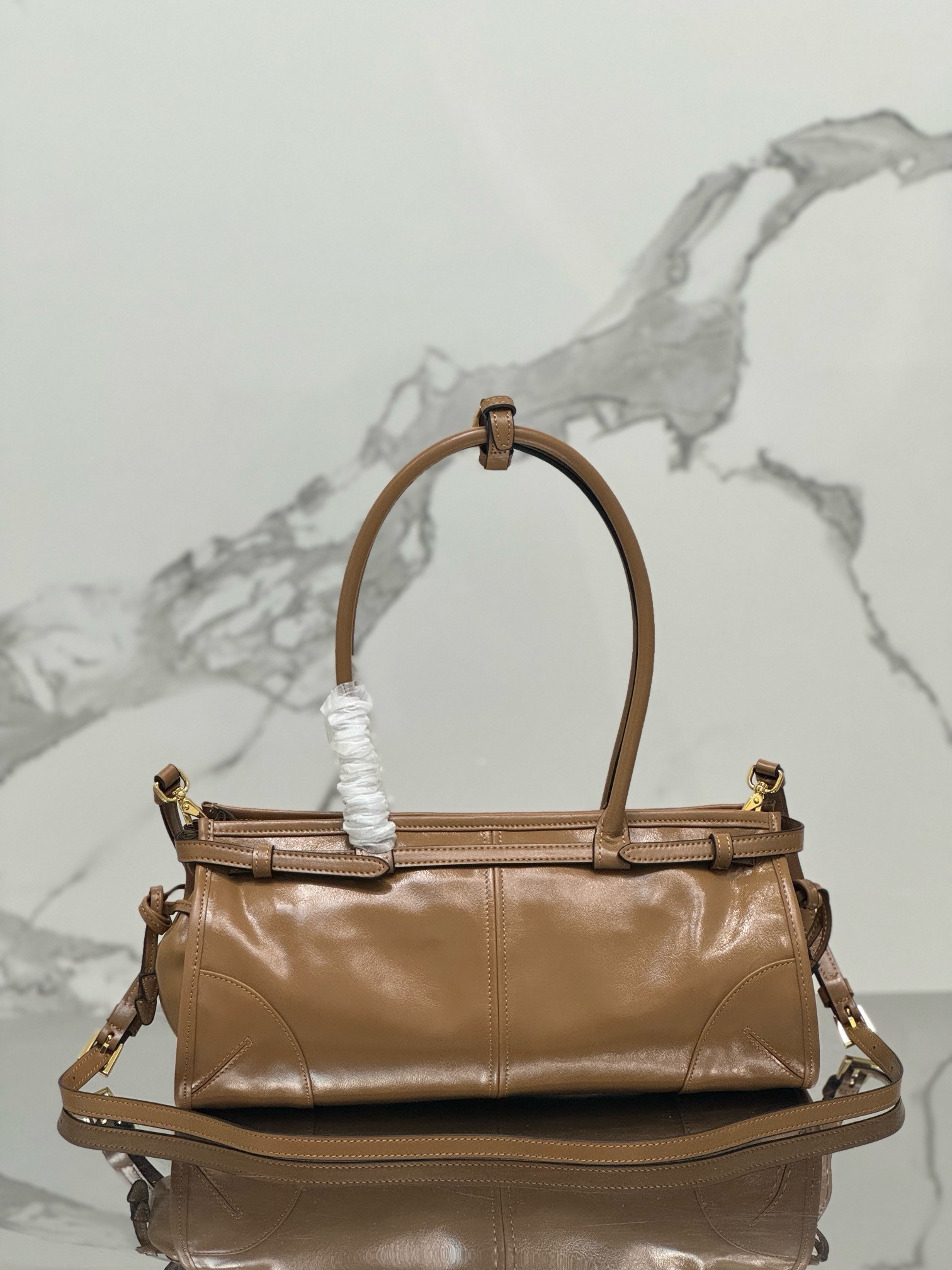 Pra*a medium tote bag in brown soft leather