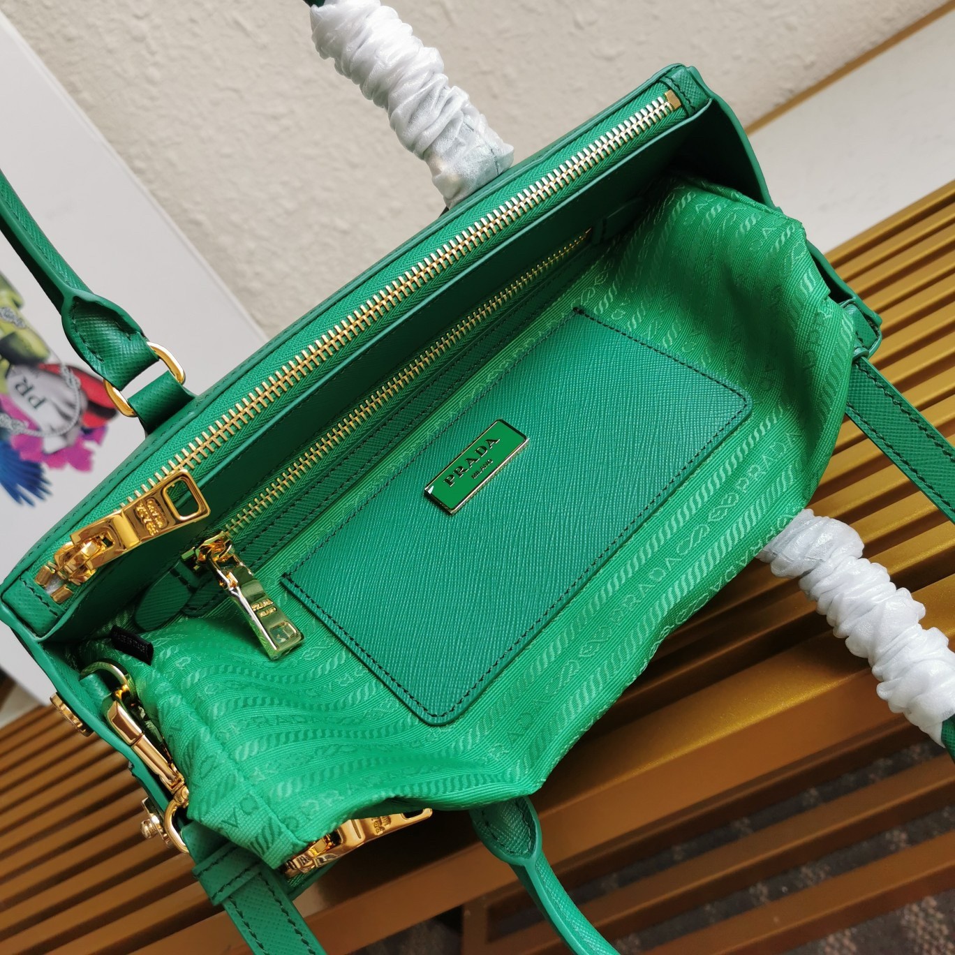 Pra*a small galleria bag in mango saffiano leather