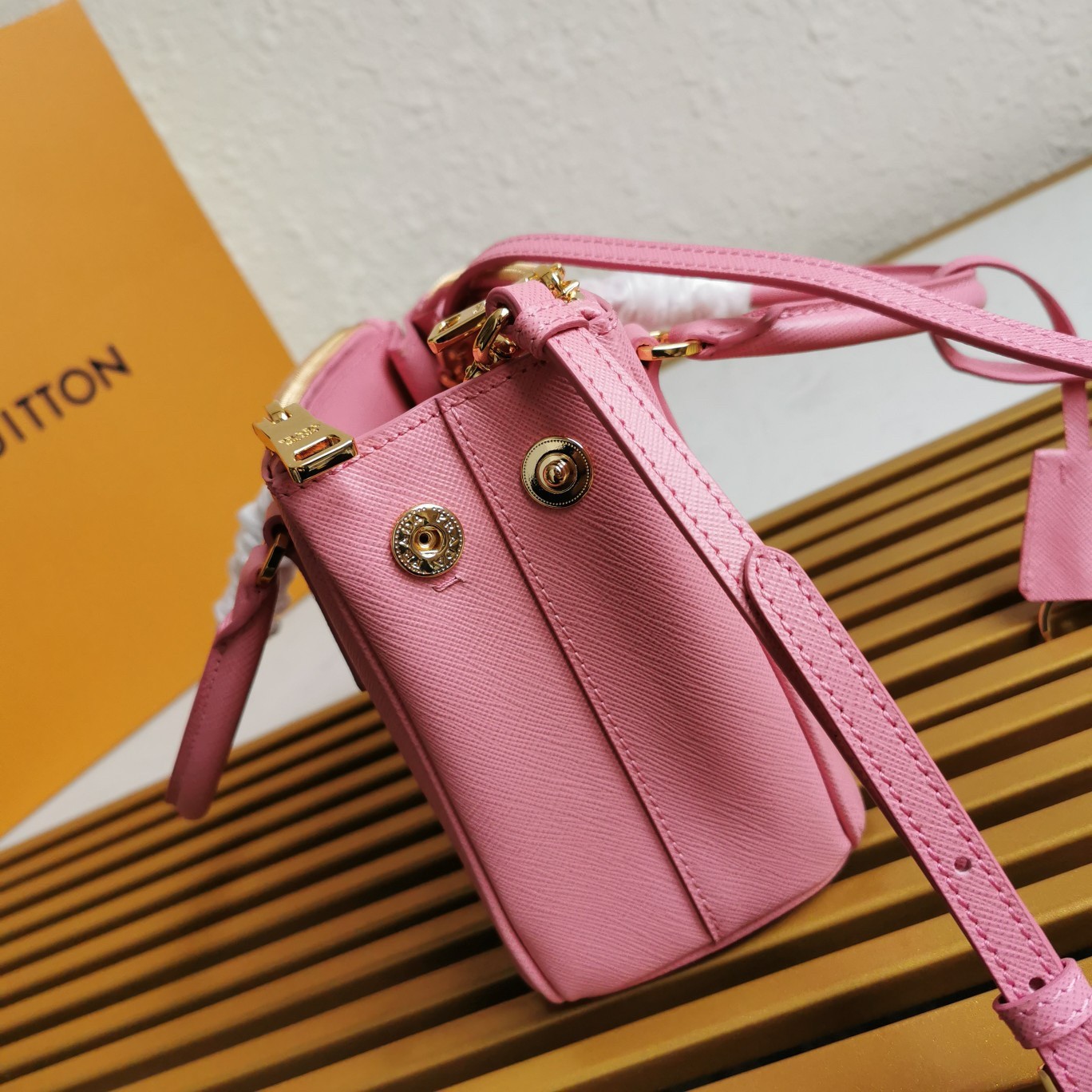 Pra*a mini galleria bag in pink saffiano leather