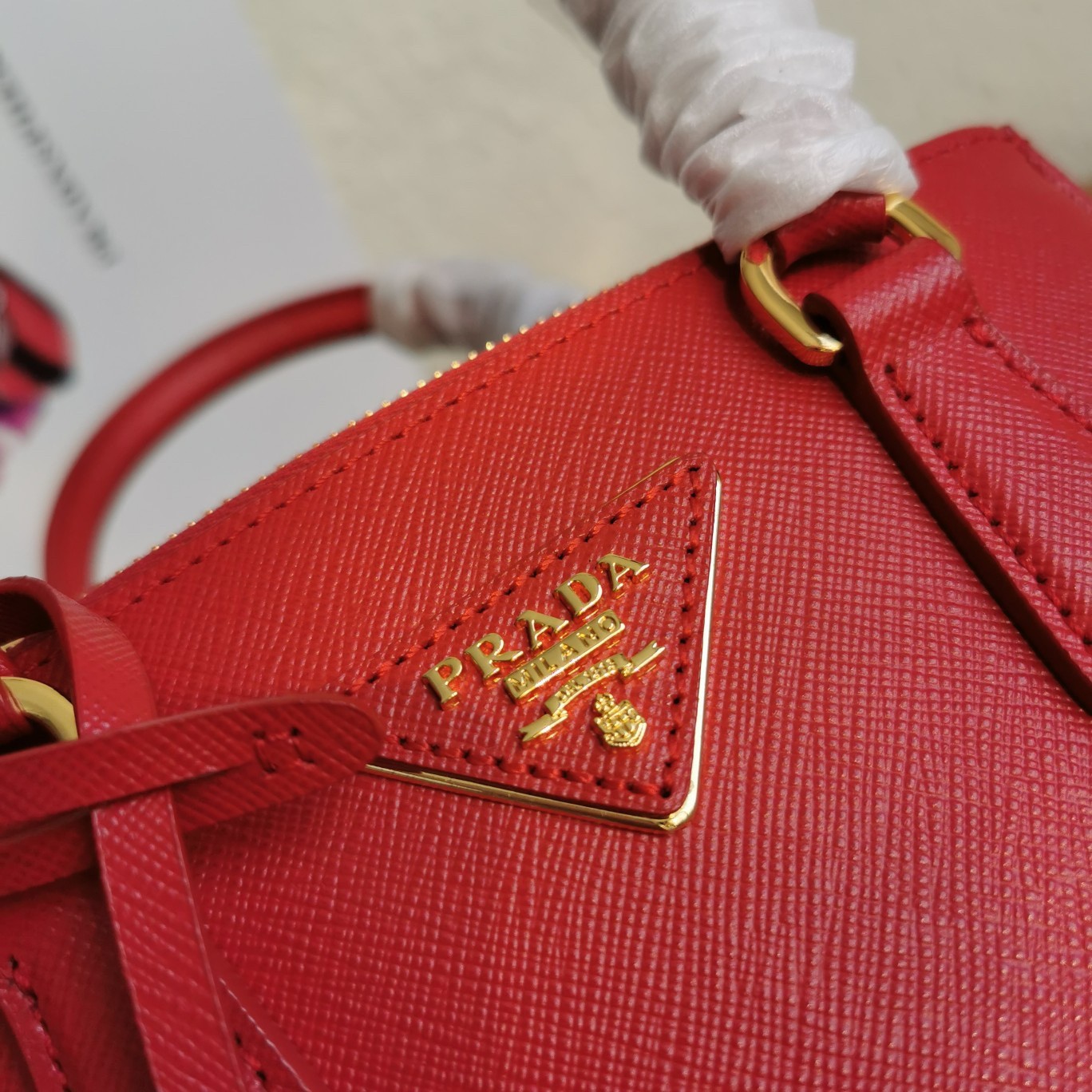 Pra*a mini galleria bag in red saffiano leather