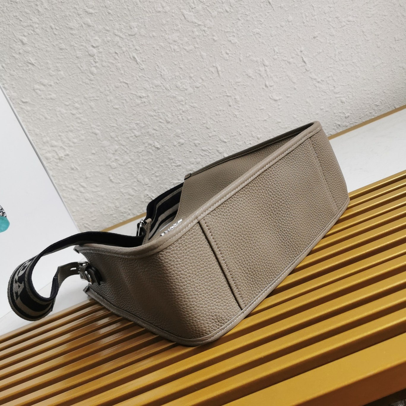 Pra*a hobo bag in grey grained leather