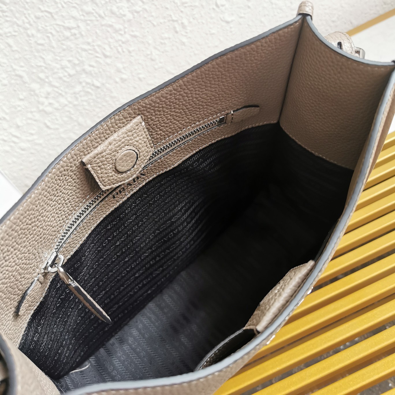 Pra*a hobo bag in grey grained leather