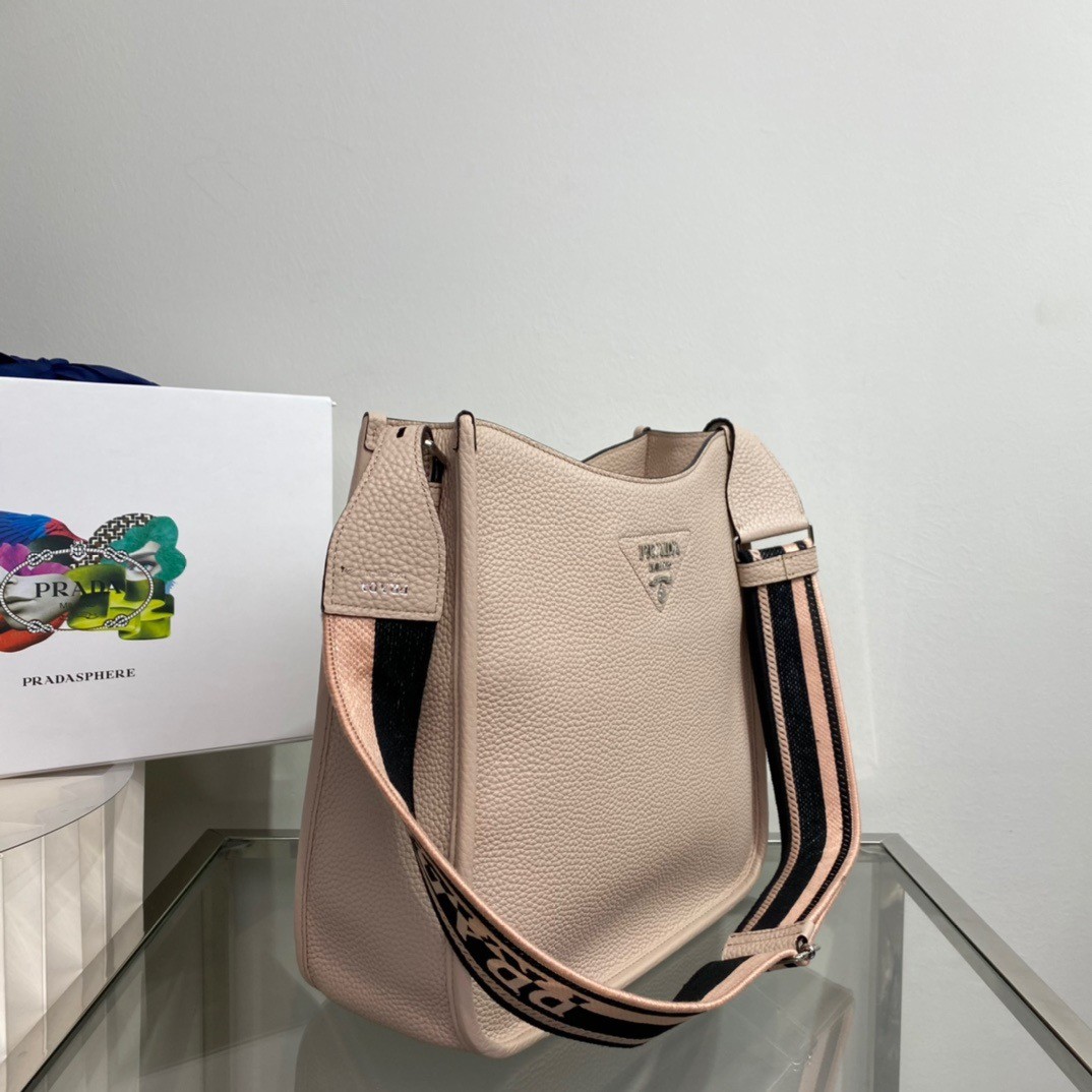 Pra*a hobo bag in sand grained leather