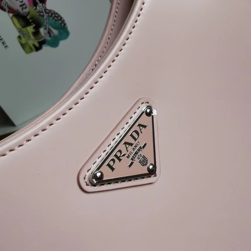 Pra*a cleo shoulder large bag in pink brushed leather