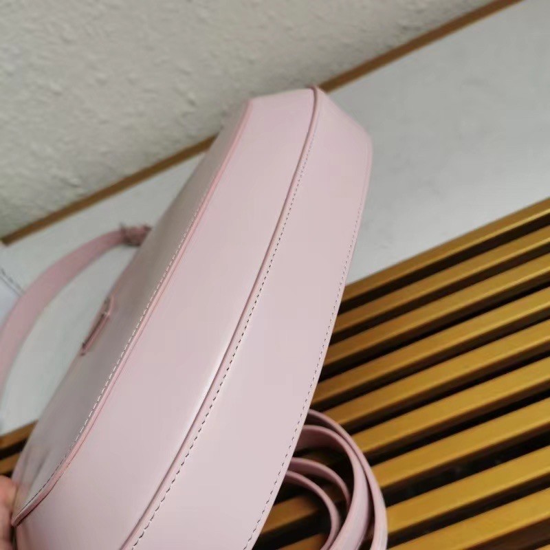 Pra*a cleo shoulder large bag in pink brushed leather
