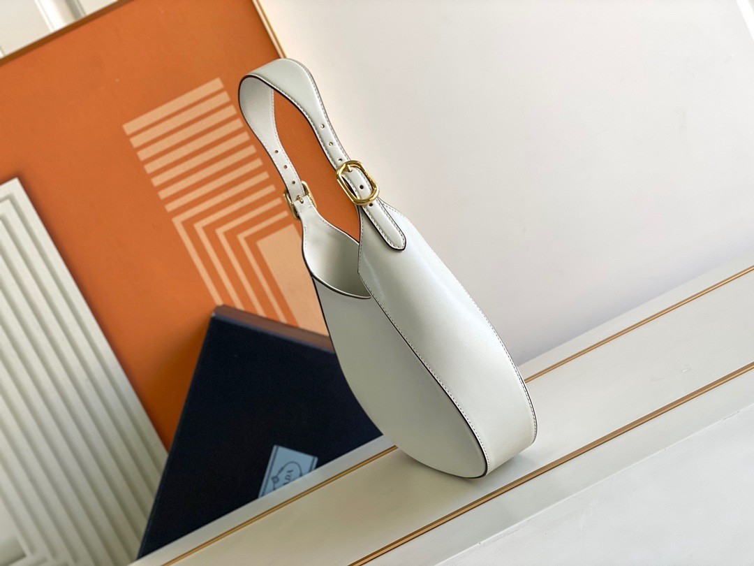 Pra*a shoulder bag in white leather