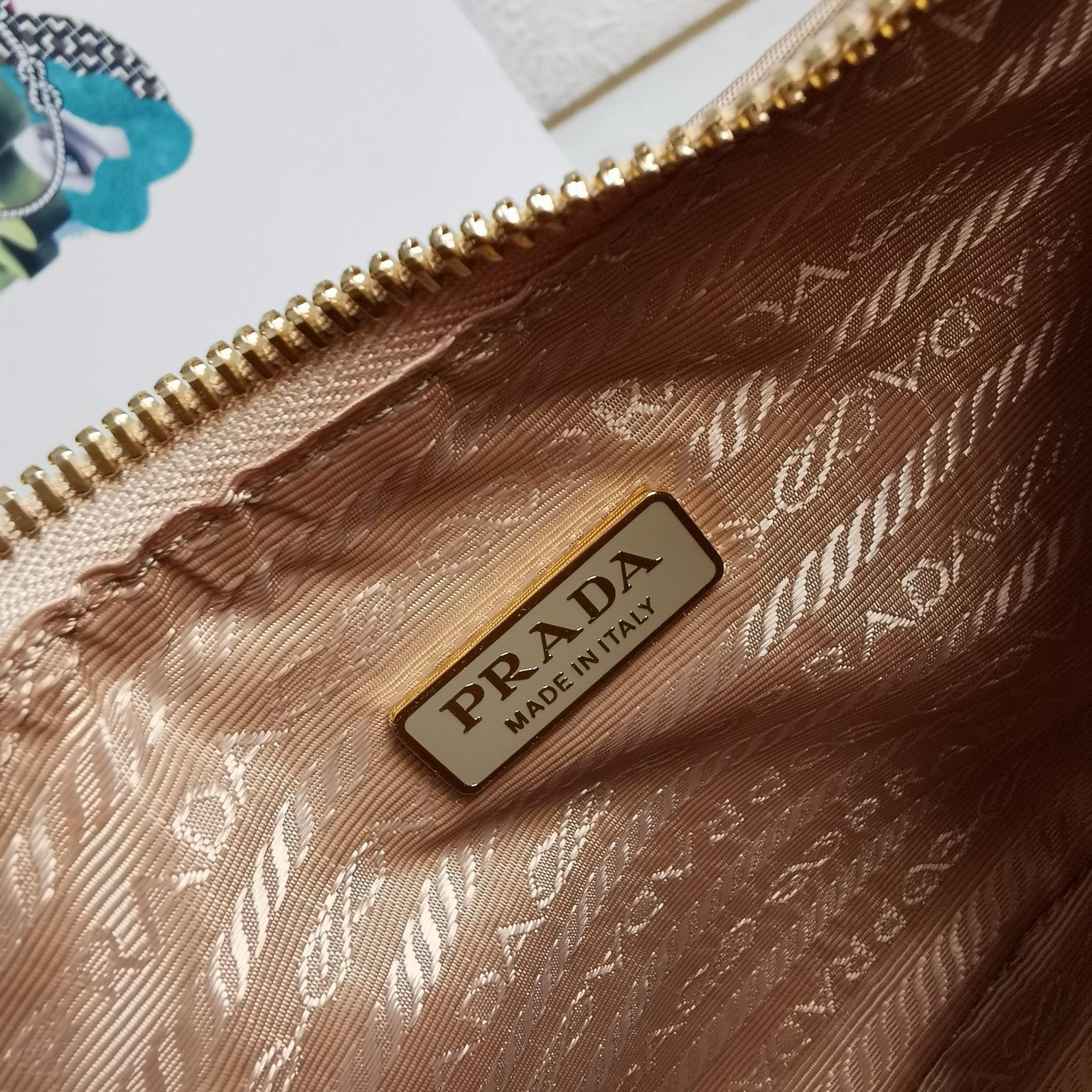 Pra*a re-edition 1995 chaine mini bag in beige re-nylon