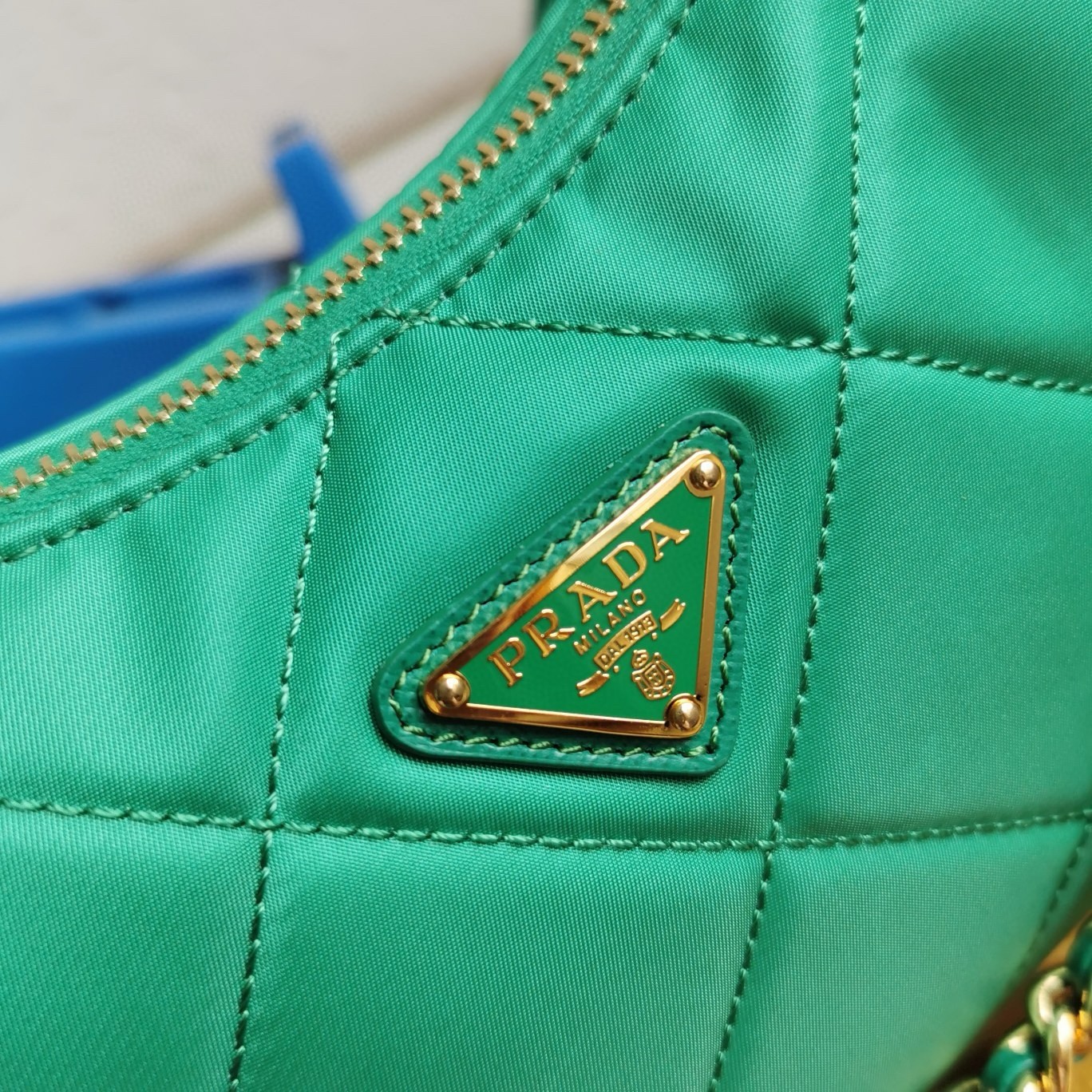 Pra*a re-edition 1995 chaine mini bag in green re-nylon