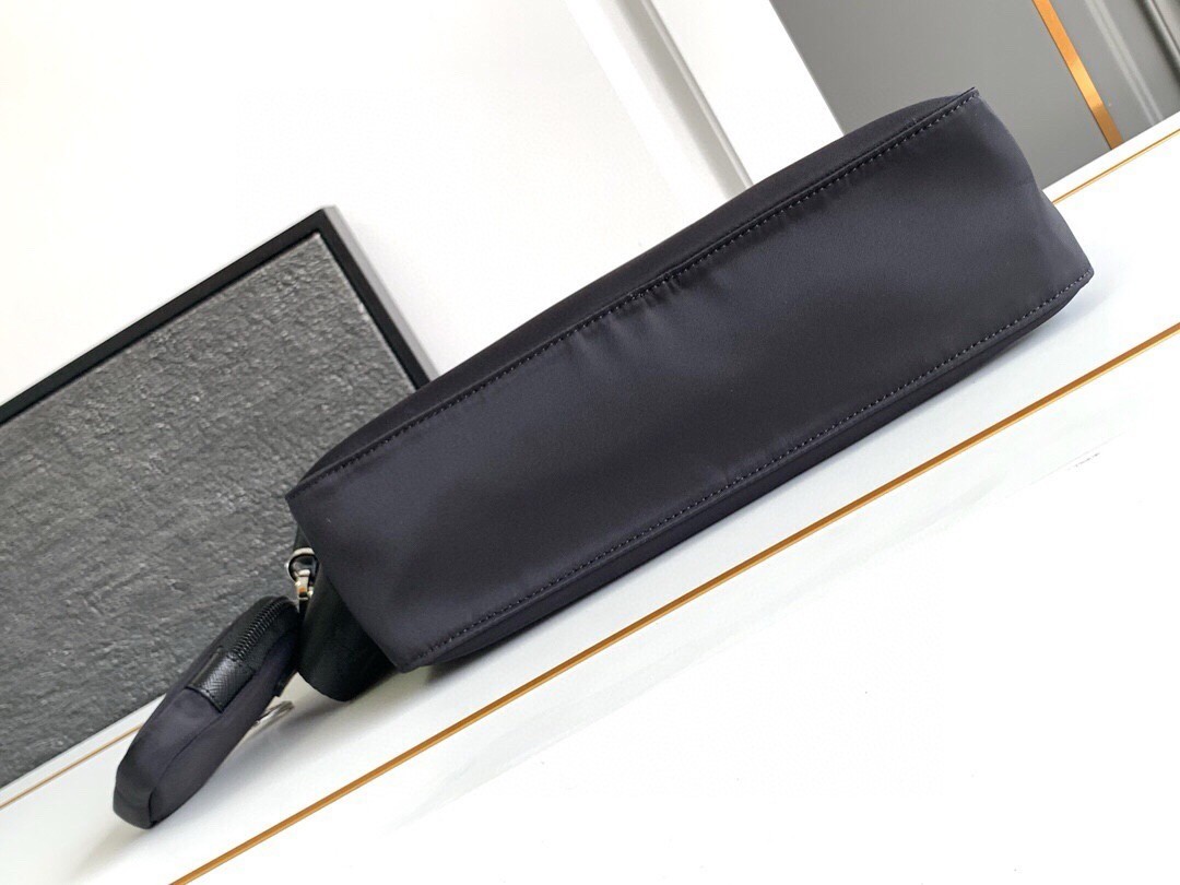 Pra*a crossbody bag in black re-nylon