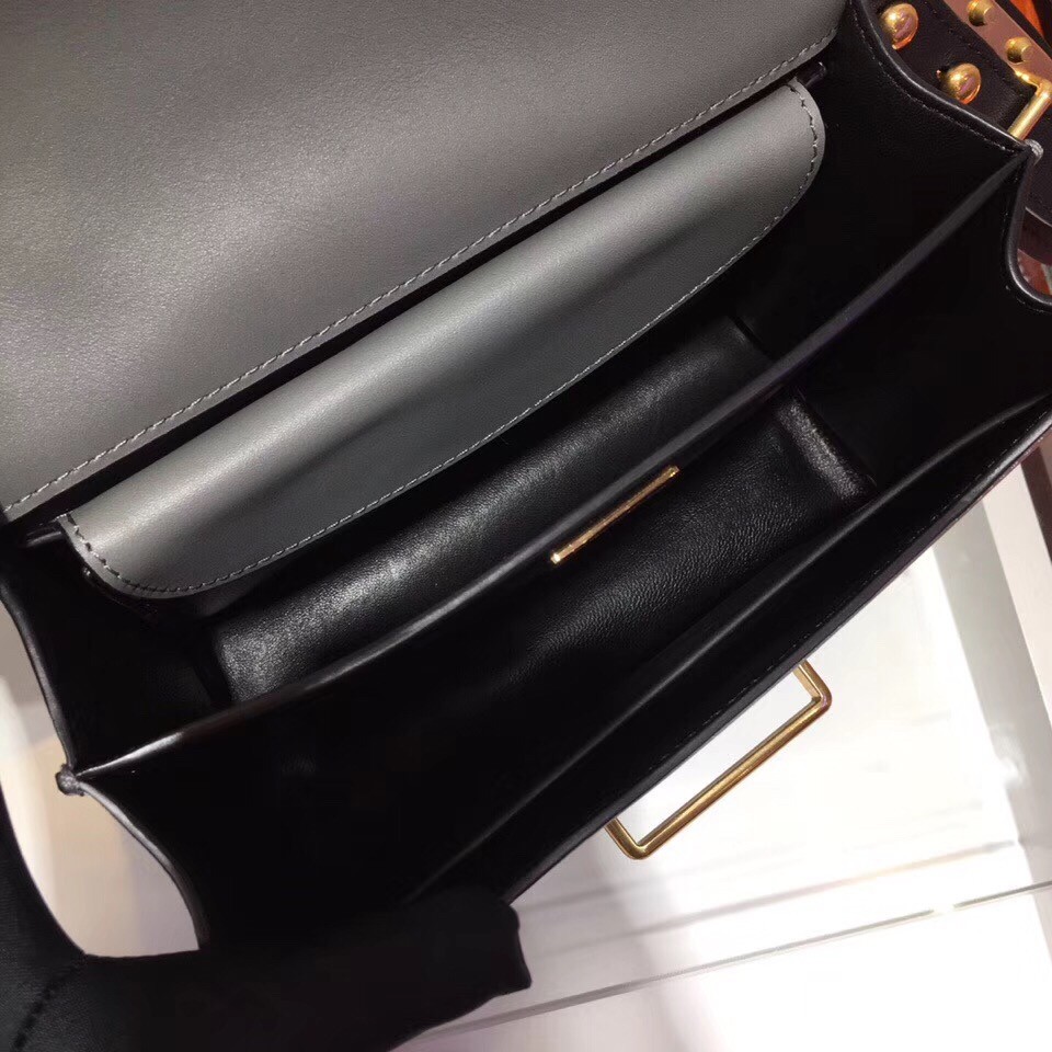 Pra*a cahier shoulder bag in grey/black leather