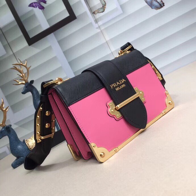Pra*a cahier shoulder bag in pink/black leather