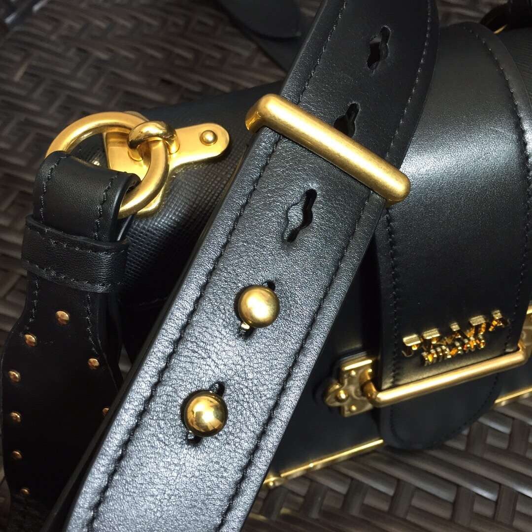 Pra*a cahier shoulder bag in black leather