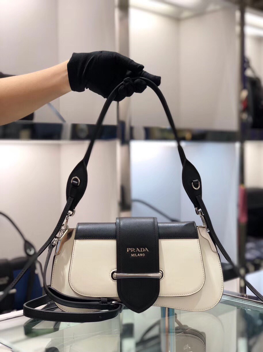 Pra*a sidonie shoulder bag in black/white leather