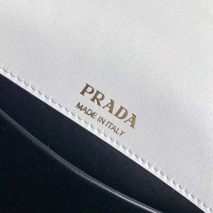 Pra*a sidonie shoulder bag in white calfskin