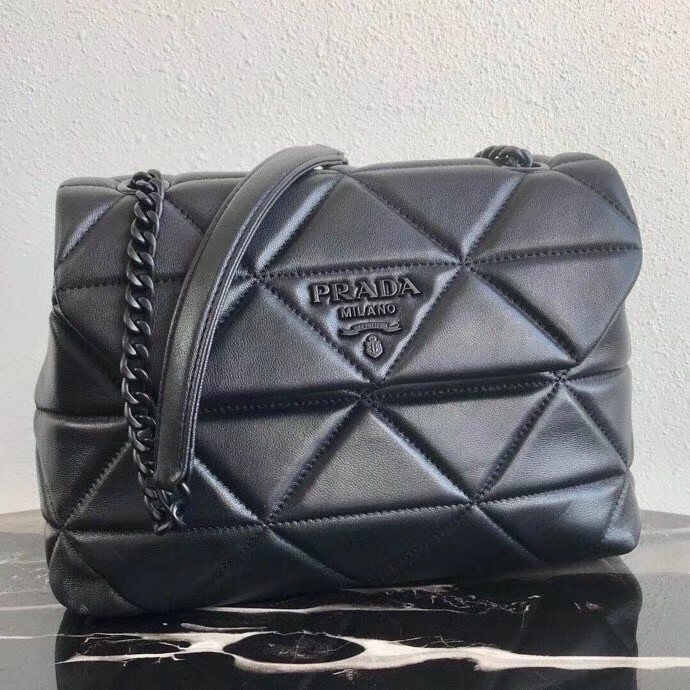 Pra*a spectrum medium bag in black nappa leather