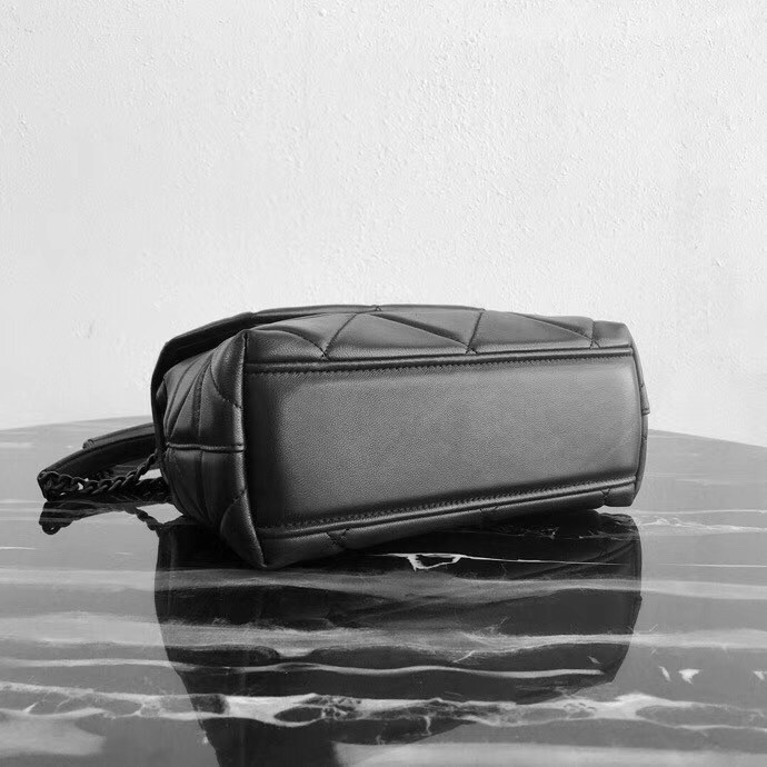 Pra*a spectrum medium bag in black nappa leather