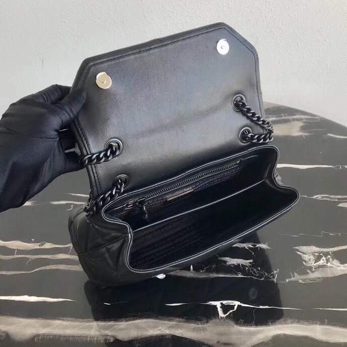 Pra*a spectrum medium bag in black nappa leather