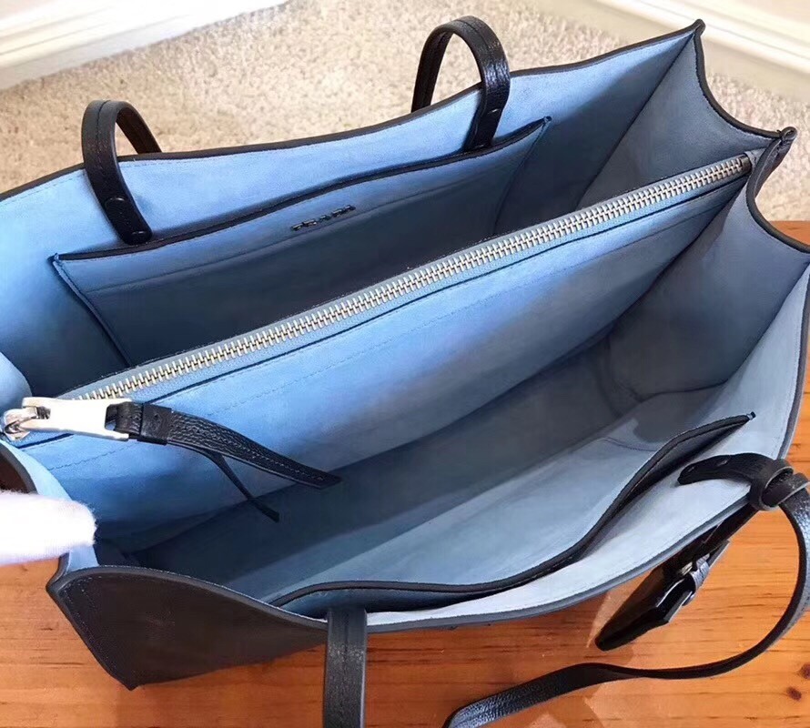 Pra*a etiquette tote bag in black calf leather