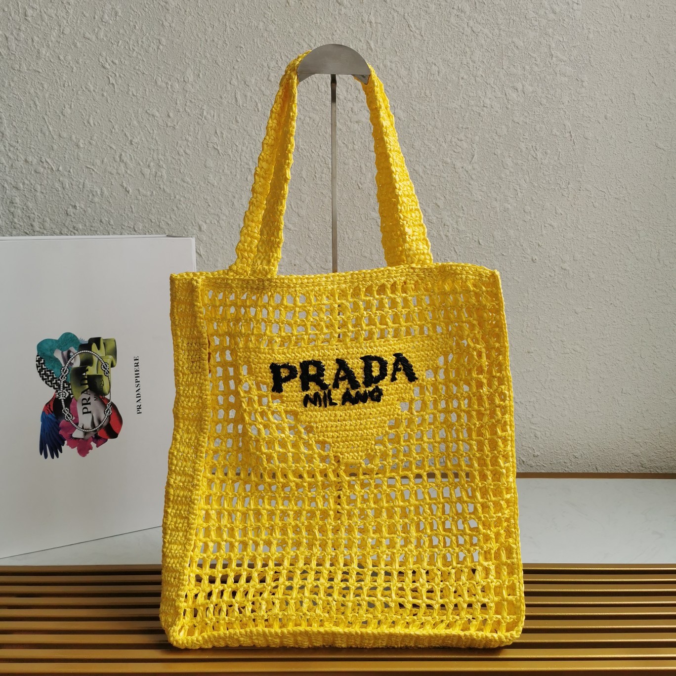 Pra*a small tote bag in yellow woven raffia