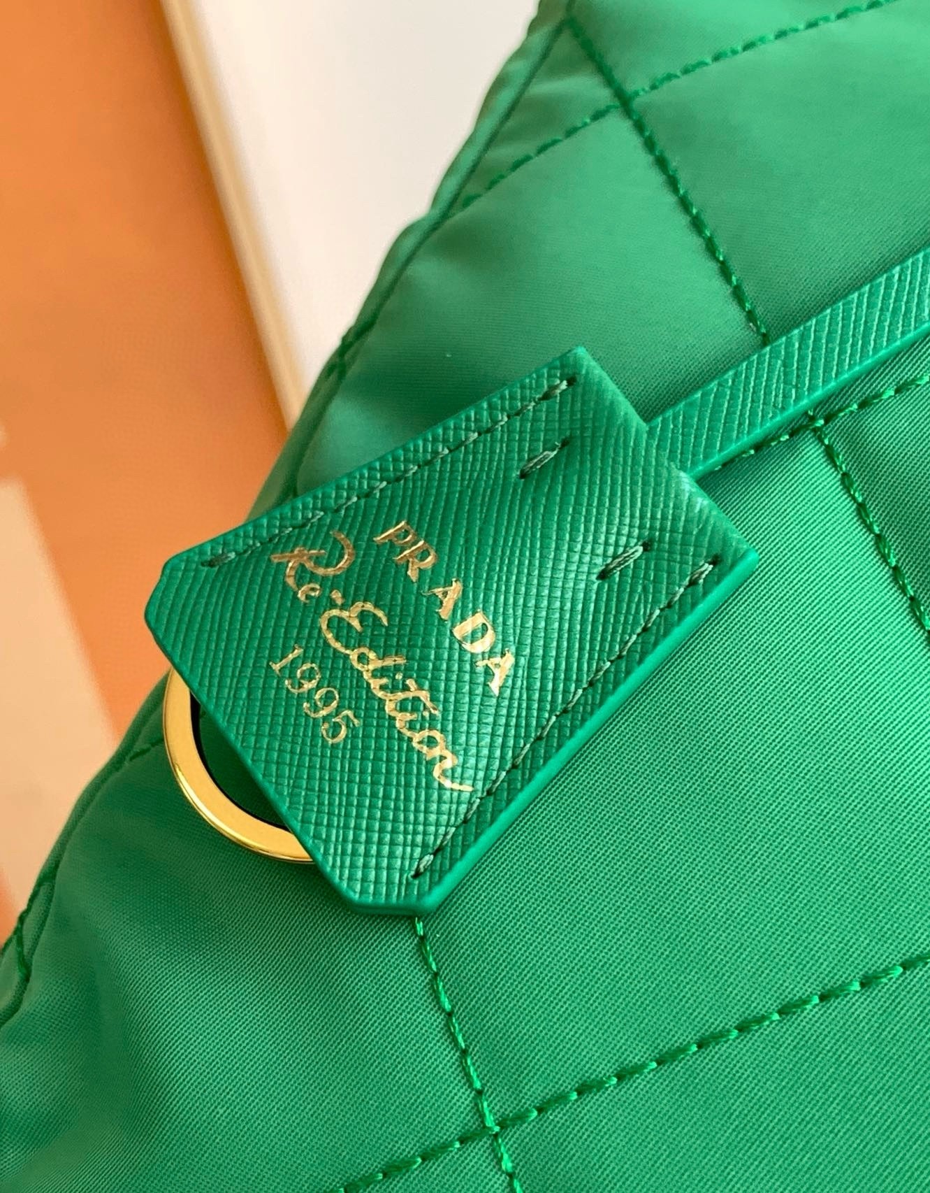 Pra*a re-edition 1995 tote bag in green re-nylon