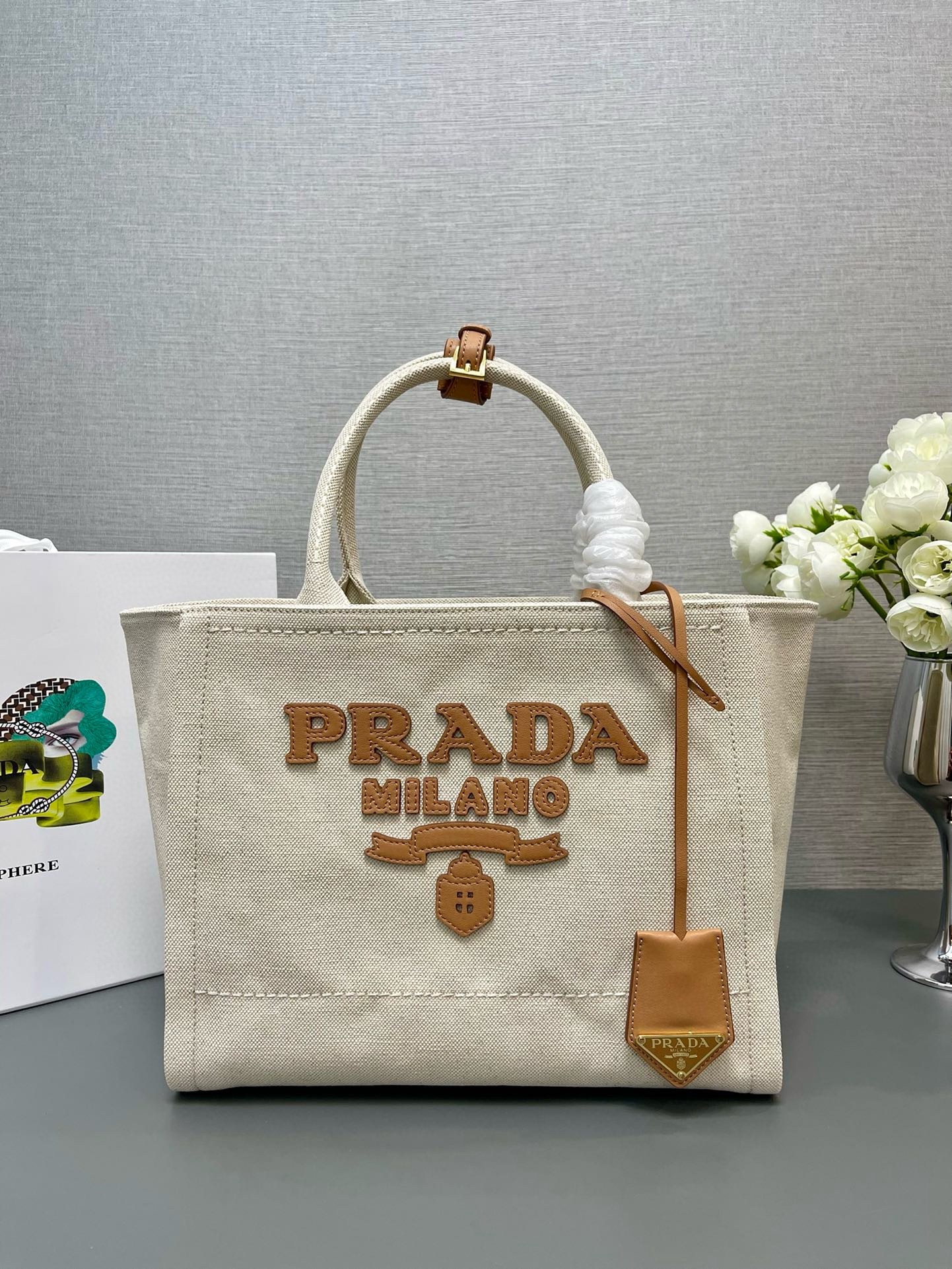 Pra*a medium blend tote bag in linen
