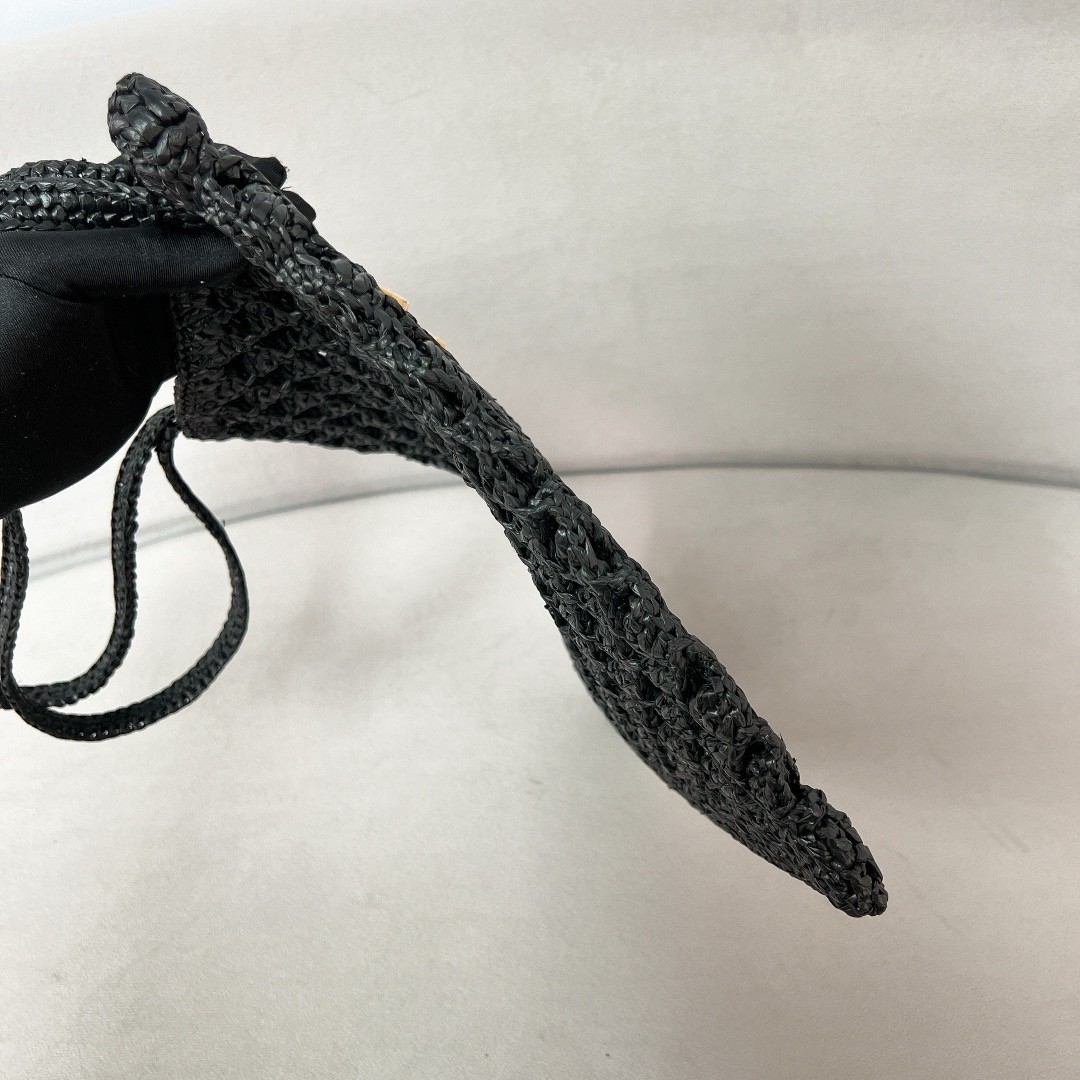 Pra*a crochet tote bag in black raffia-effect yarn