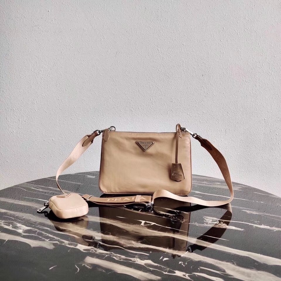 Pra*a beige nylon re-edition 2000 shoulder bag