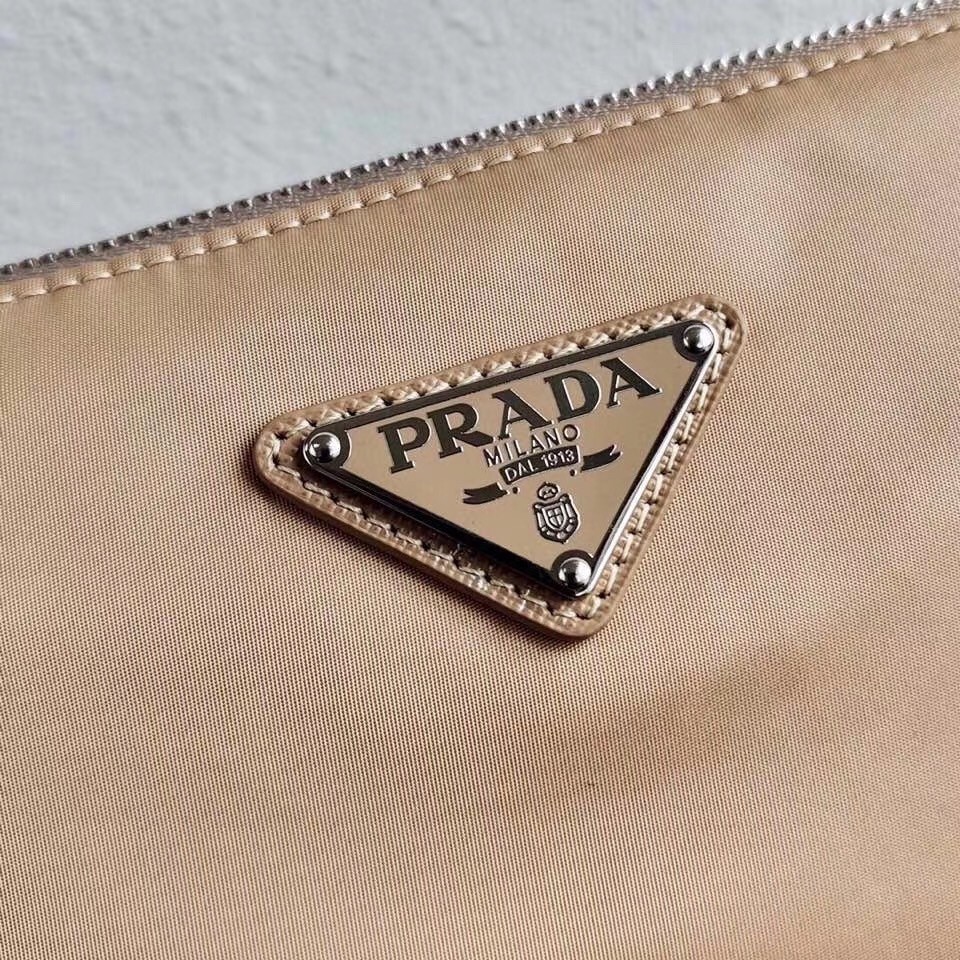 Pra*a beige nylon re-edition 2000 shoulder bag