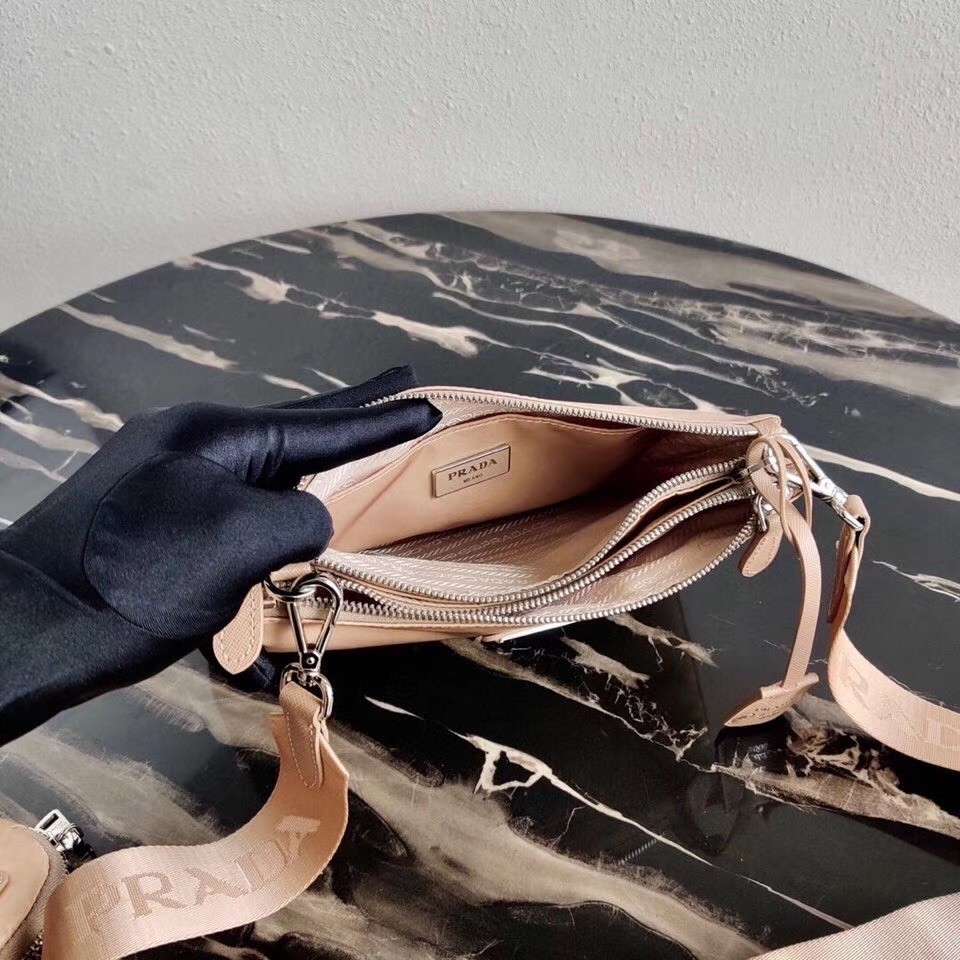 Pra*a beige nylon re-edition 2000 shoulder bag