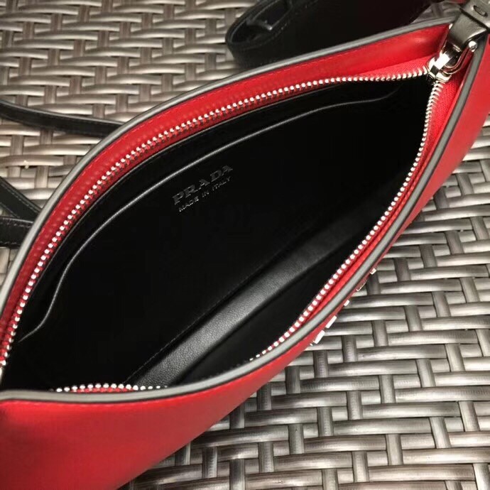 Pra*a red sidonie leather shoulder bag