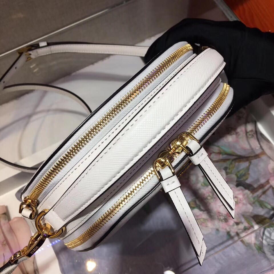 Pra*a odette white saffiano leather bag