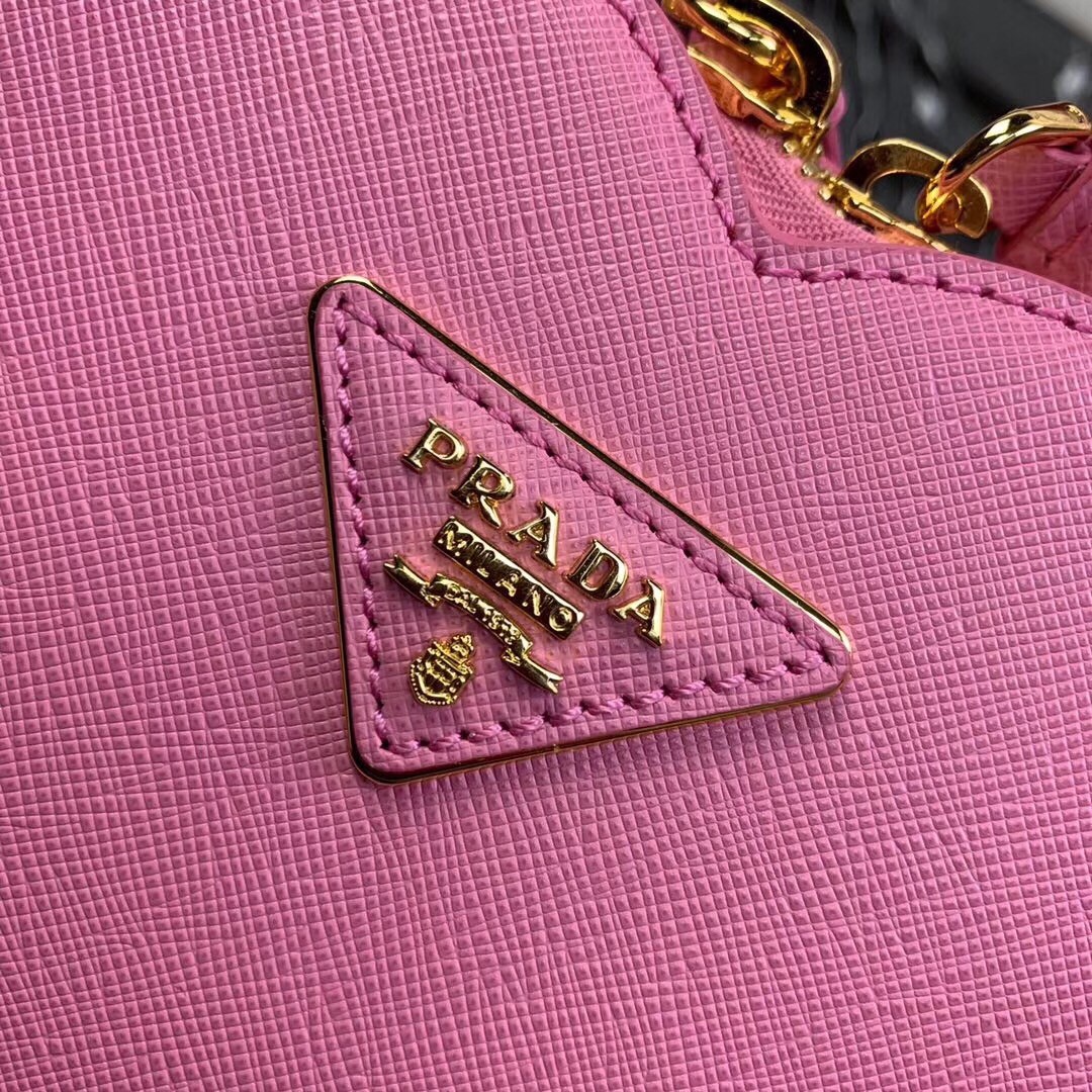 Pra*a odette heart bag in pink saffiano leather