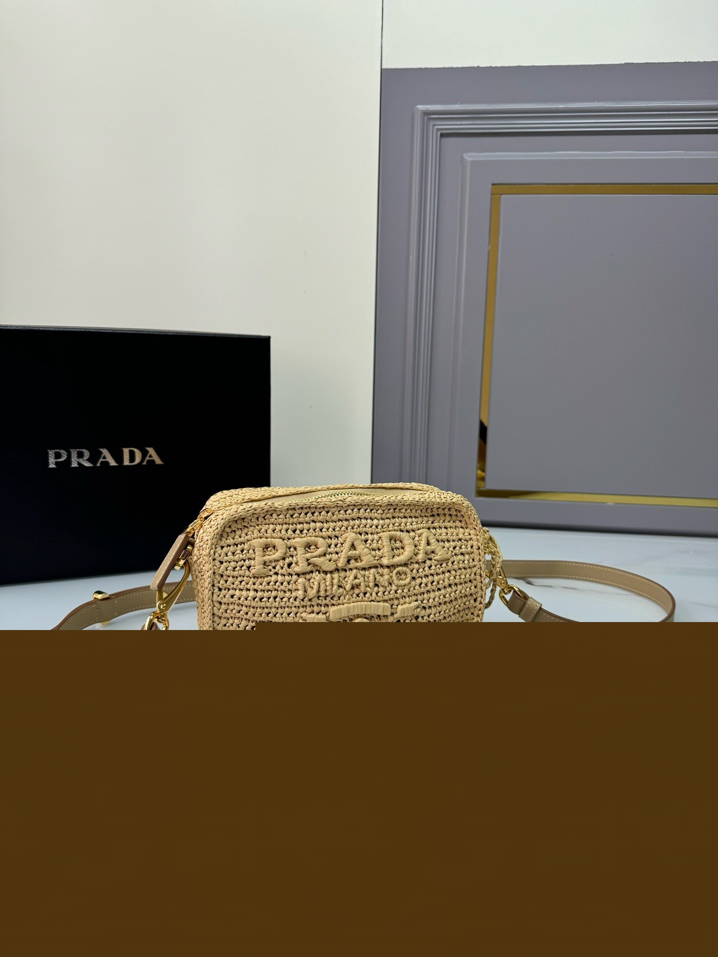 Pra*a crochet shoulder bag in natural raffia-effect yarn