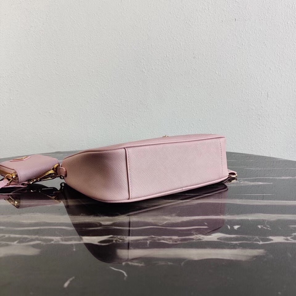 Pra*a re-edition 2005 shoulder bag in pink saffiano leather