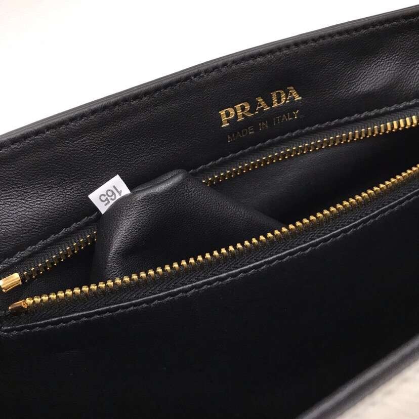 Pra*a white large sidonie saffiano leather bag