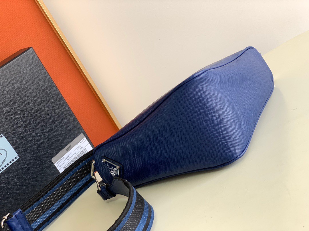 Pra*a triangle shoulder bag in blue saffiano calfskin