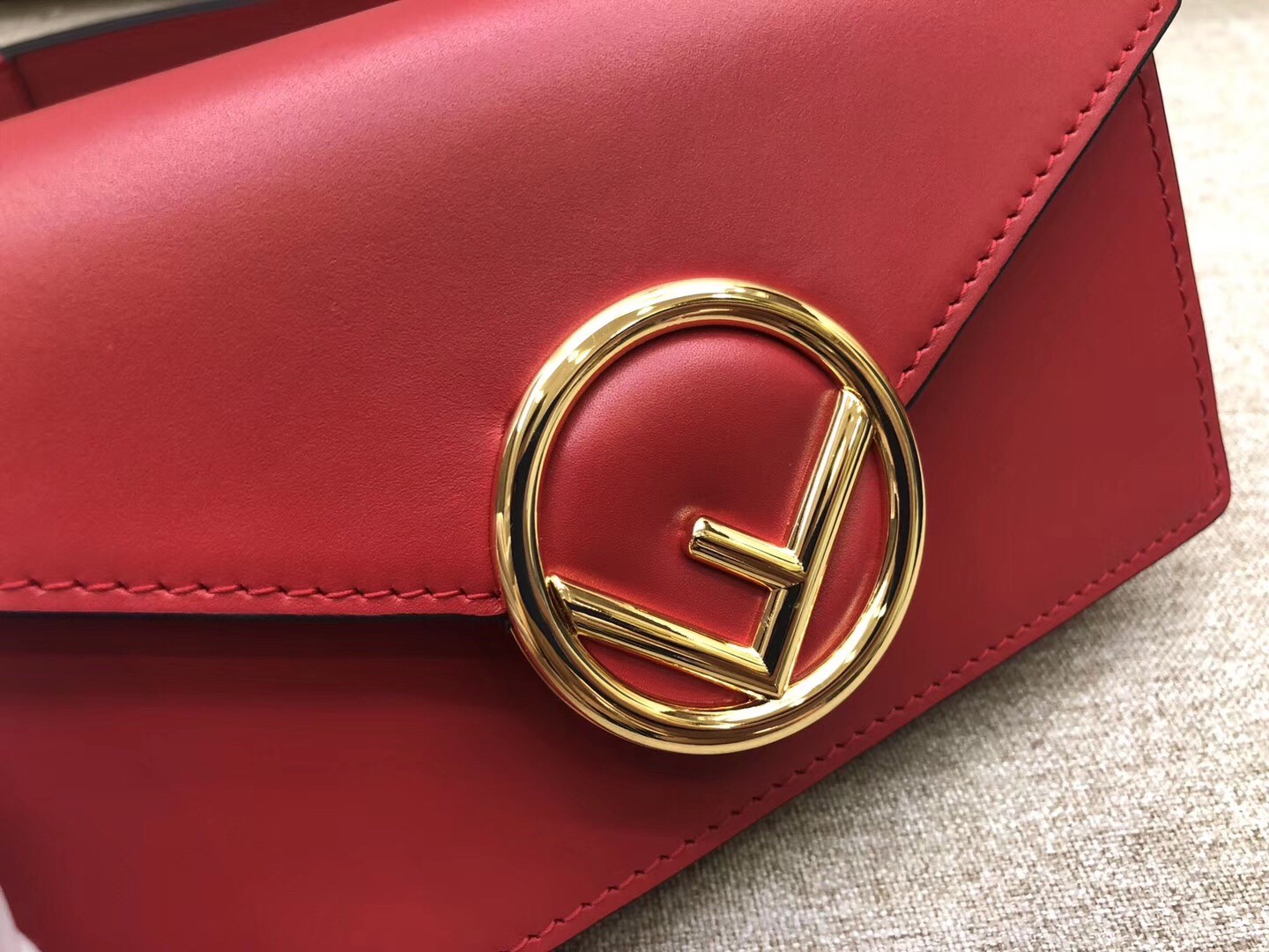 F**di kan i f belt bag in red calfskin