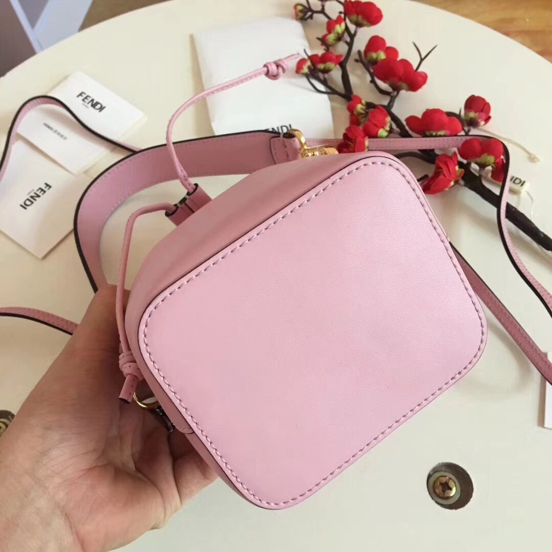F**di mon tresor mini bucket bag in pink calfskin