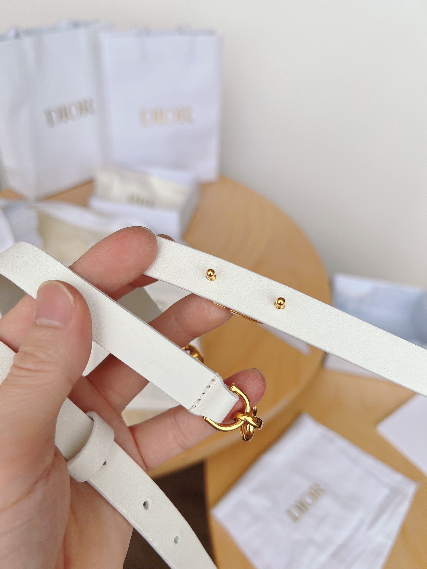 D*or caro 15mm belt in white calfskin and chain