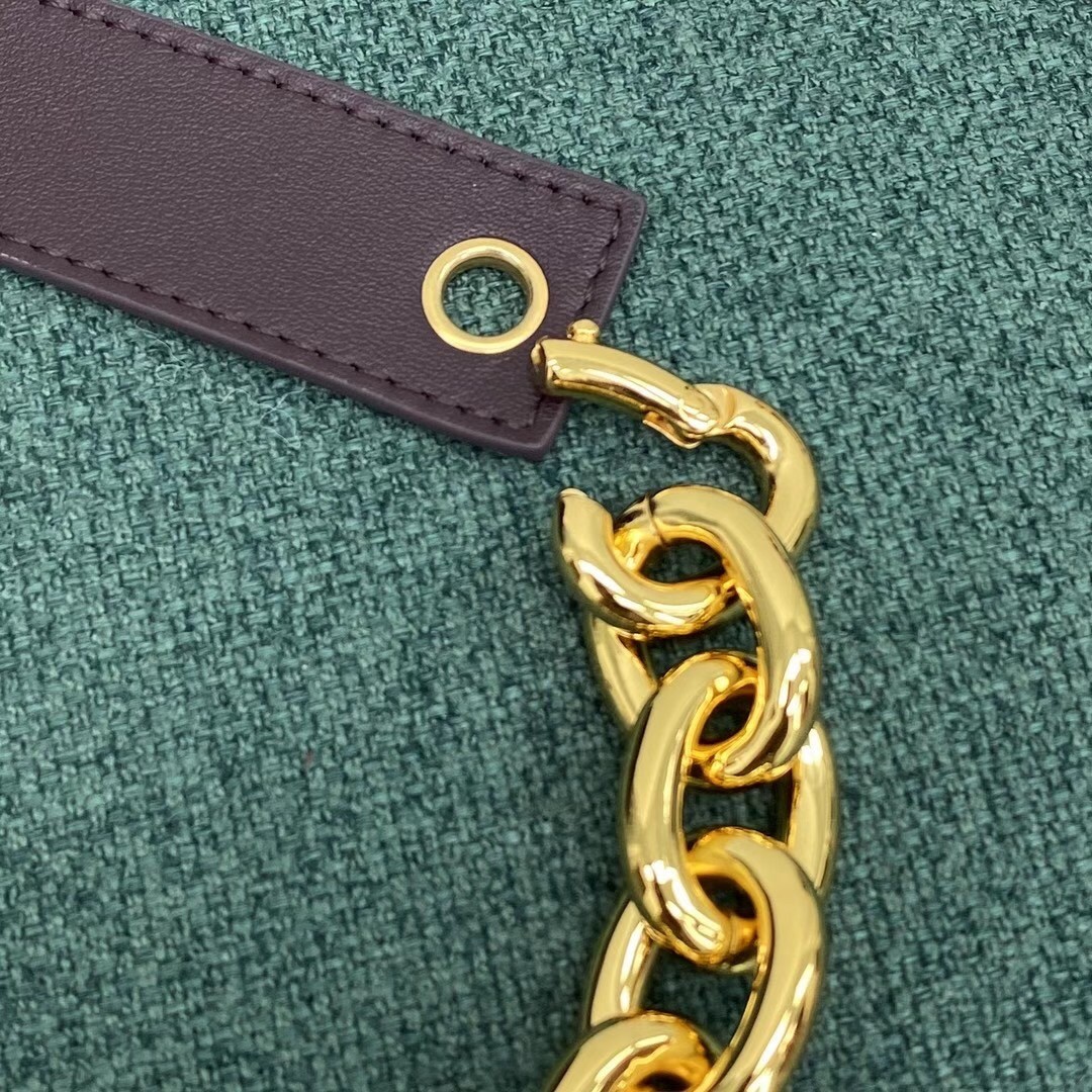 bo*te*ga Ve*ne*ta the belt chain pouch in grape nappa leather