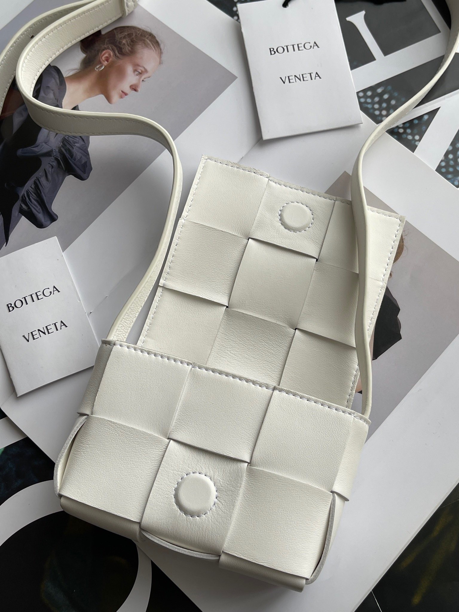 bo*te*ga Ve*ne*ta candy cassette bag in white lambskin