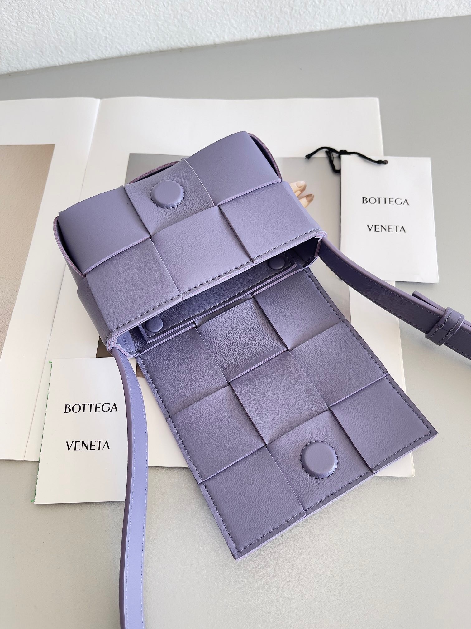 bo*te*ga Ve*ne*ta candy cassette bag in wisteria lambskin